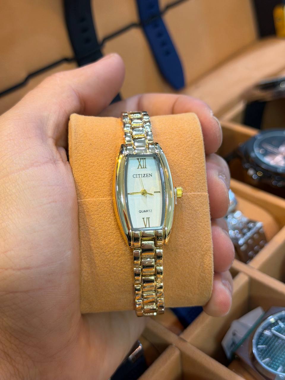 Montre Citizen Tonneau Élégance