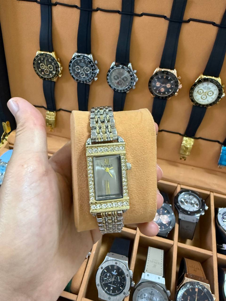 Montre Femme Rectangulaire Strass