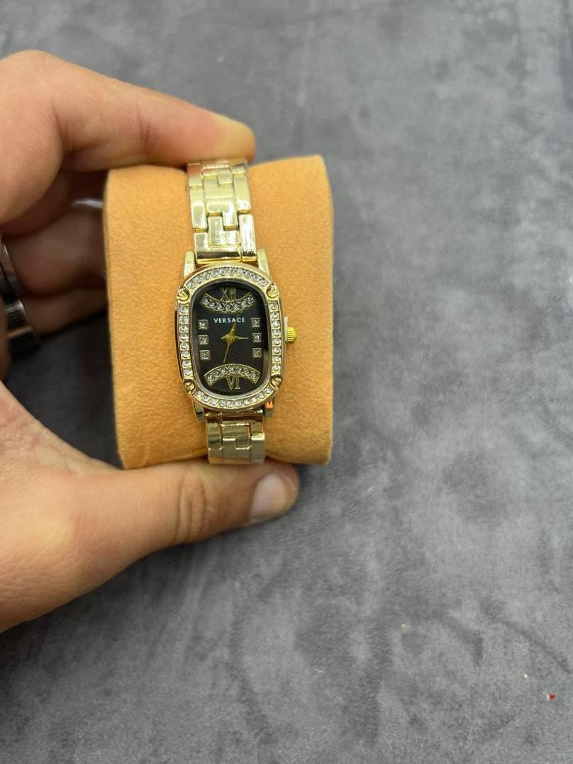 Montre Versace Strass Élégance