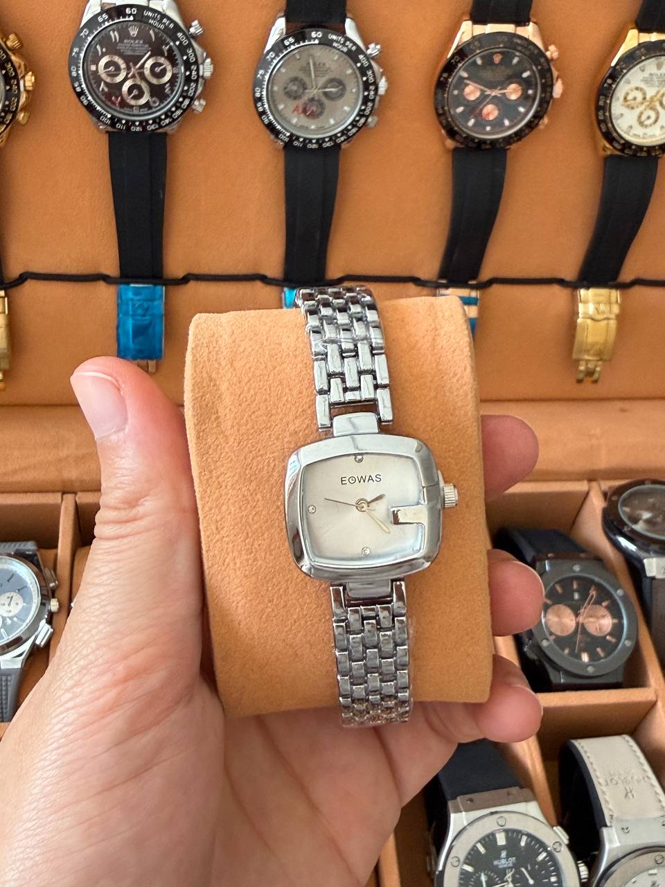 Montre EOWAS Élégance Carrée