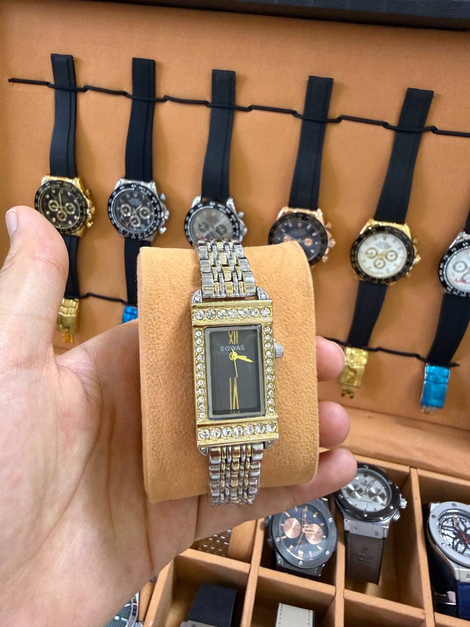 Montre Femme Rectangulaire Strass