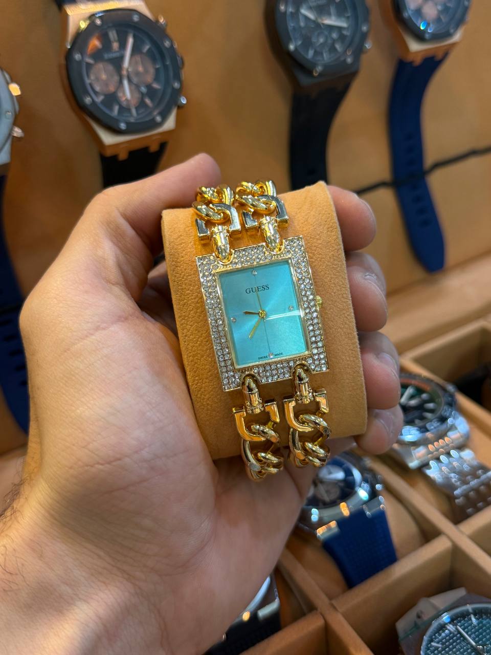 Montre Guess Rectangulaire Chaîne Strass