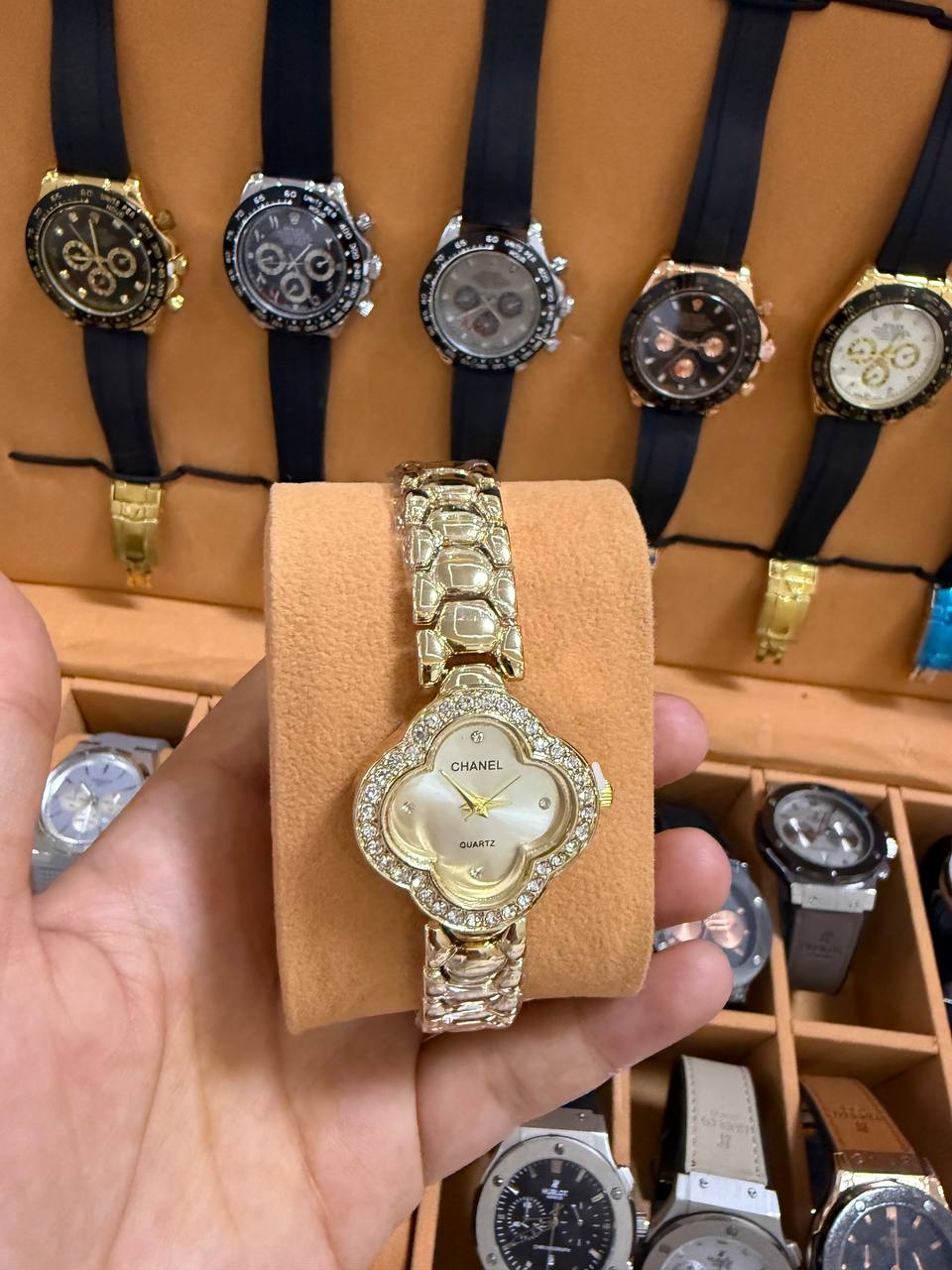 Montre Femme Chanel Trèfle Cristaux