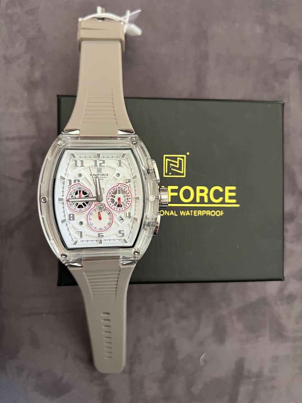 Montre Naviforce Chronographe Tonneau