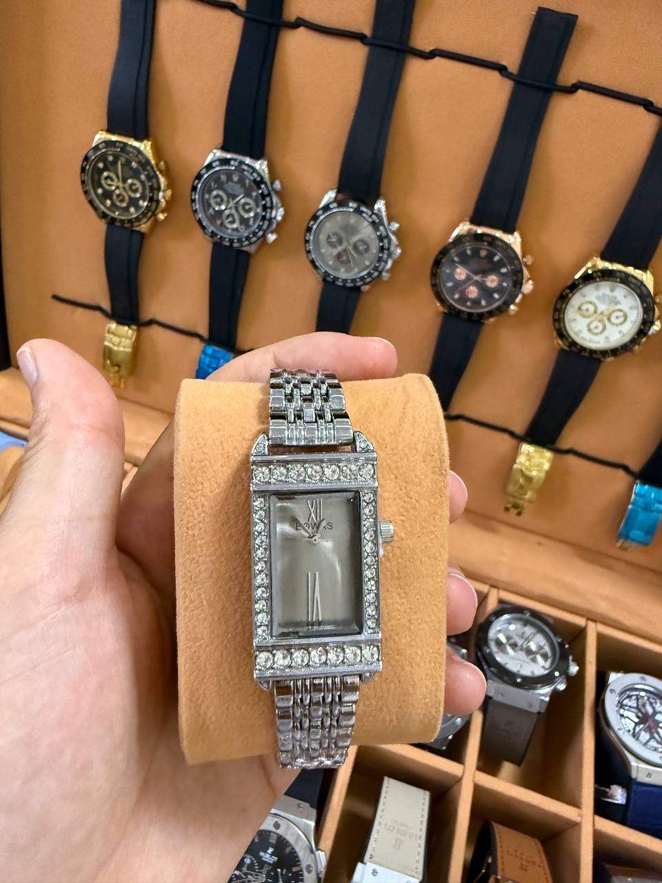 Montre Femme Rectangulaire Strass
