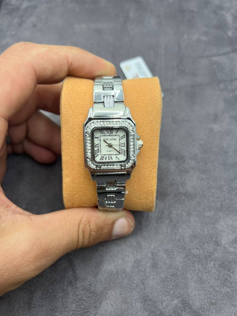 Montre Femme Élégante Sertie de Strass