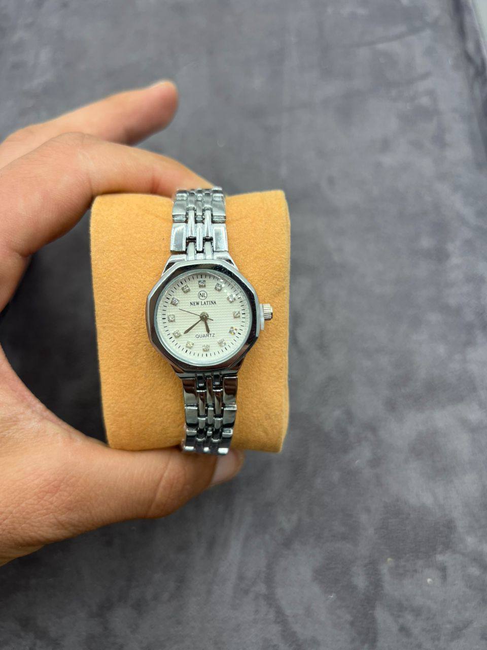 Montre Femme New Latina Élégance Octogonale