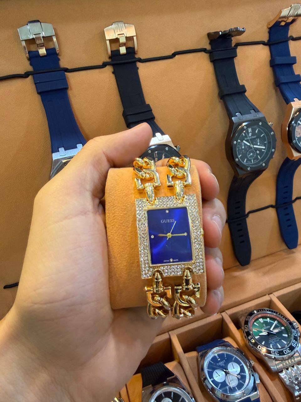 Montre Guess Rectangulaire Chaîne Strass