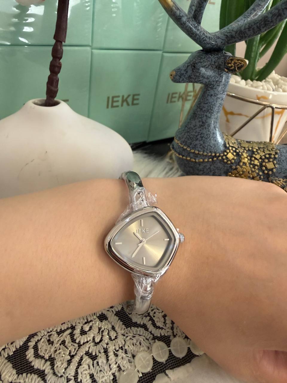 Montre IEKE Élégante Bracelet Jonc