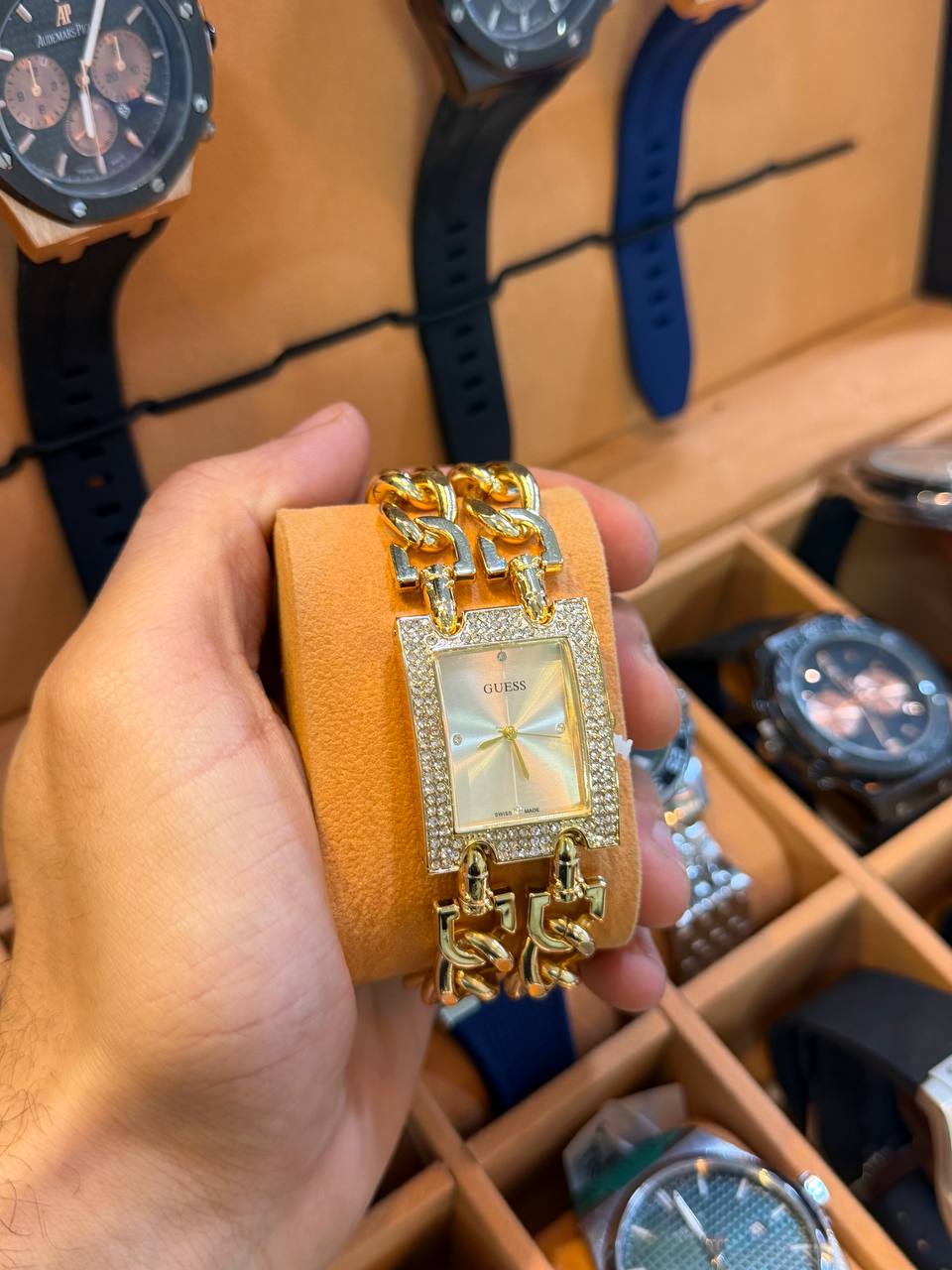 Montre Guess Rectangulaire Chaîne Strass