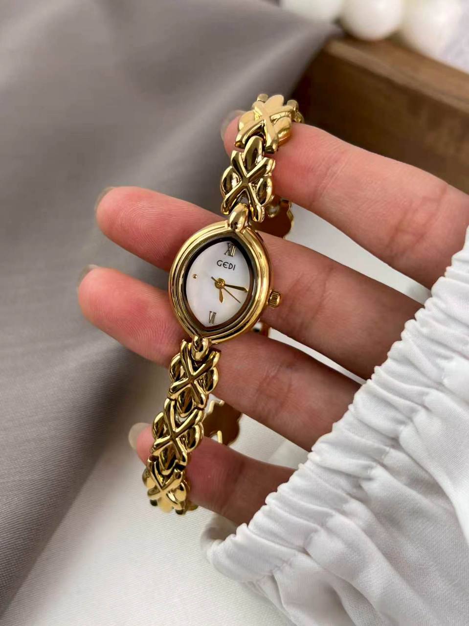 Montre GEDI Élégance Ovale Bracelet Chaîne