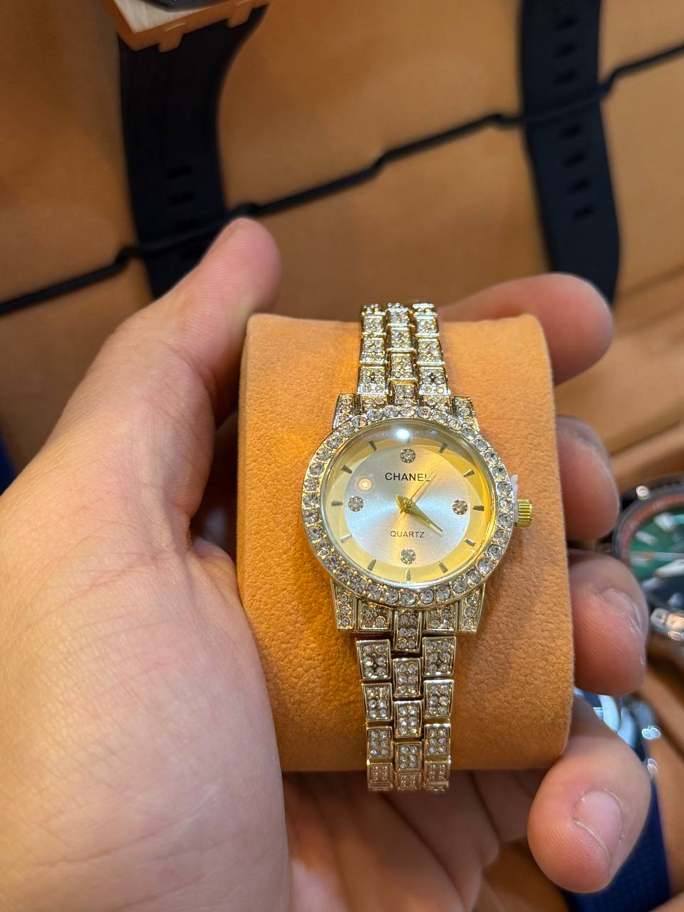 Montre Chanel Strass Élégance