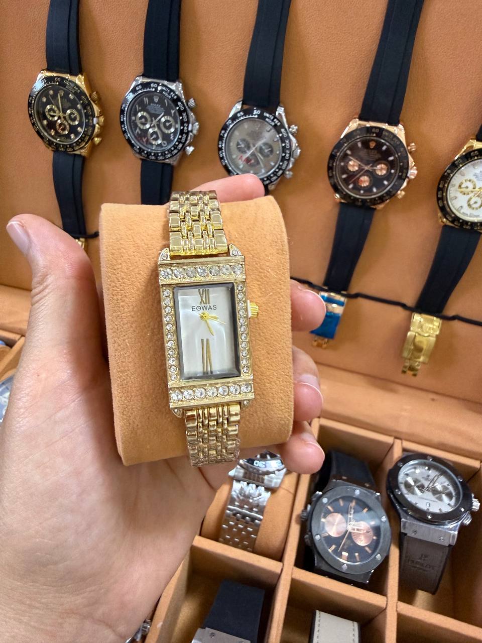 Montre Femme Rectangulaire Strass