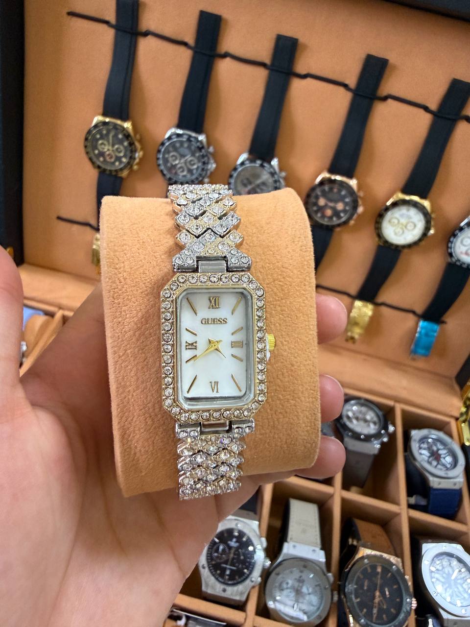 Montre Guess Strass Élégance