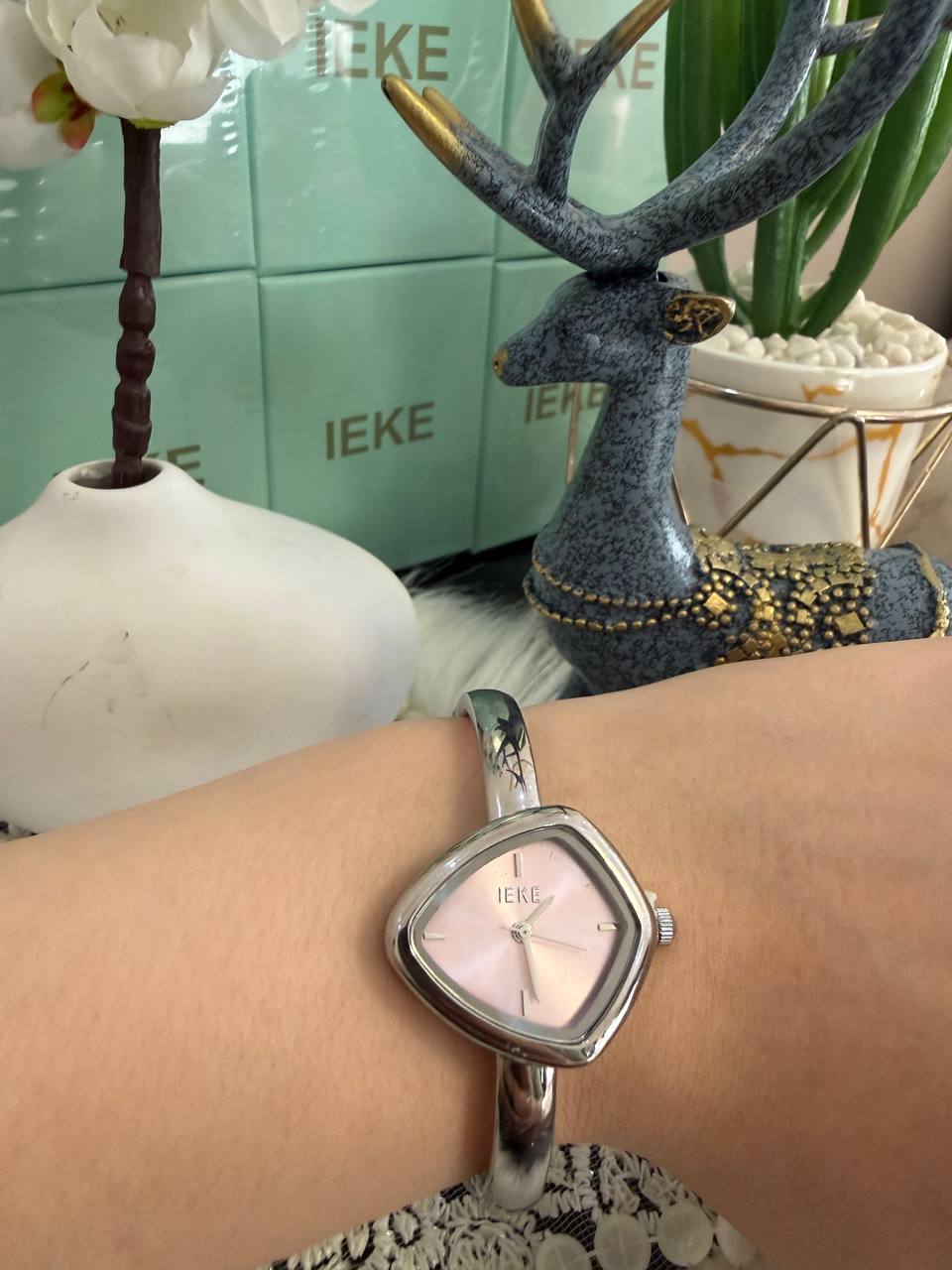Montre IEKE Élégante Bracelet Jonc