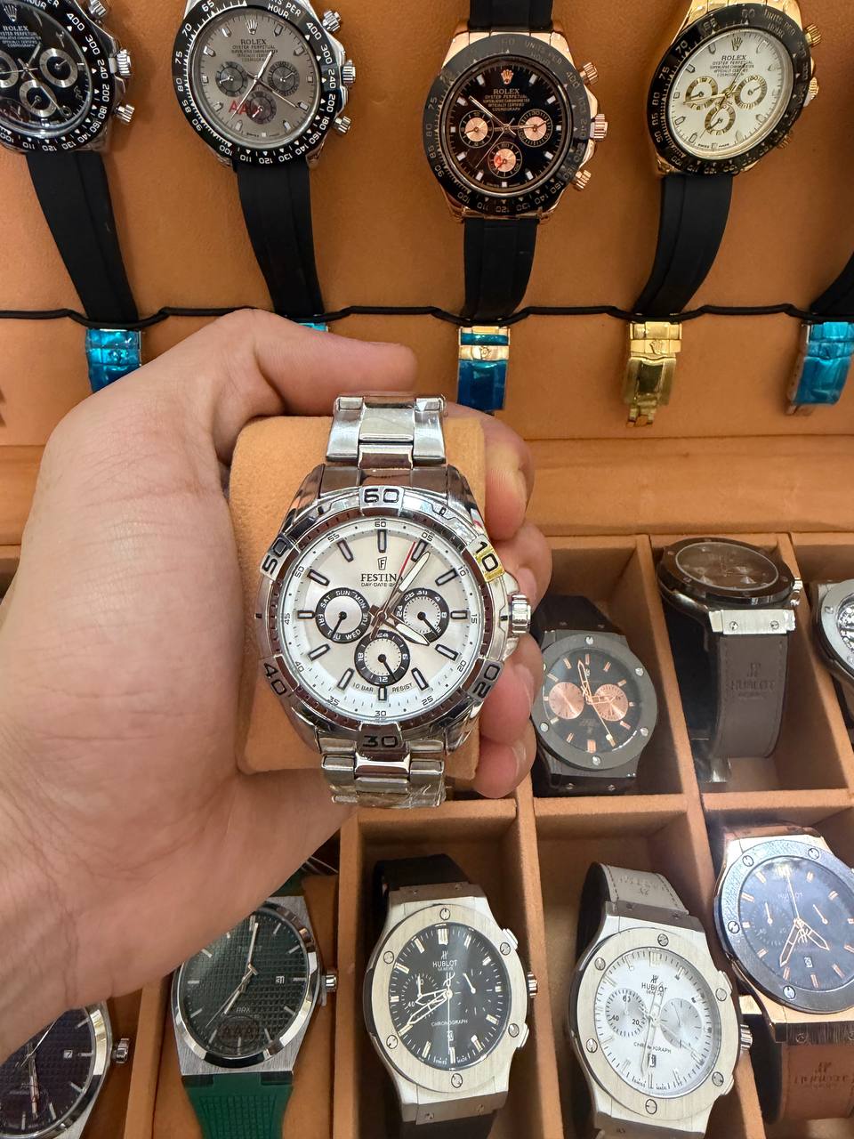 Montre Festina Chronographe Day-Date
