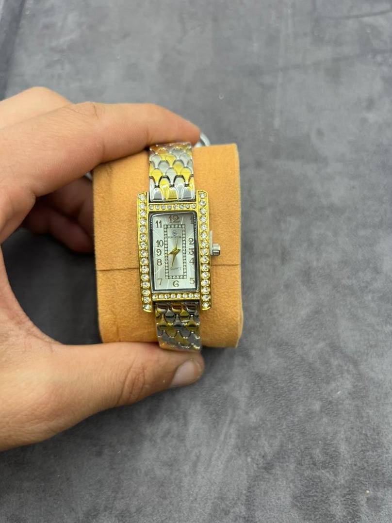 Montre Femme New Latina Strass