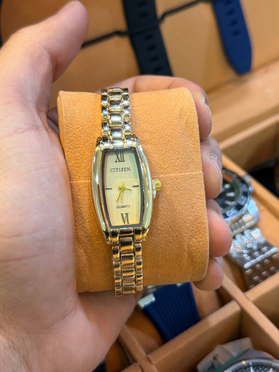Montre Citizen Tonneau Élégance