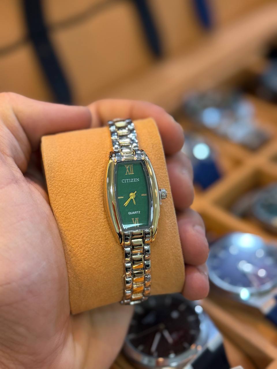 Montre Citizen Tonneau Élégance