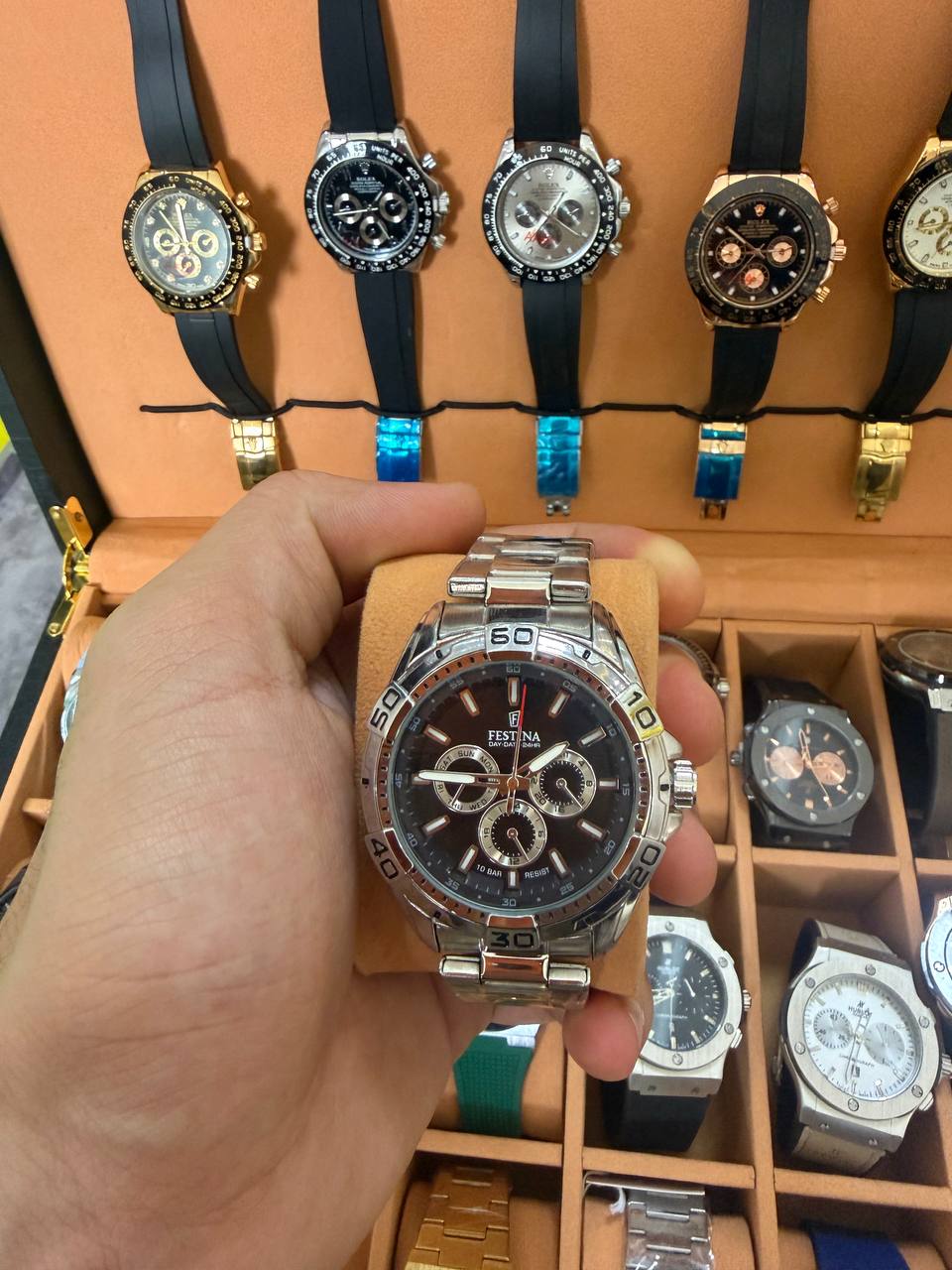 Montre Festina Chronographe Day-Date