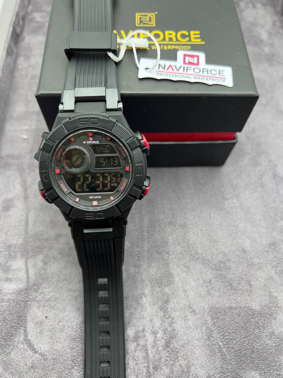 Montre Naviforce Sport Digitale Étanche