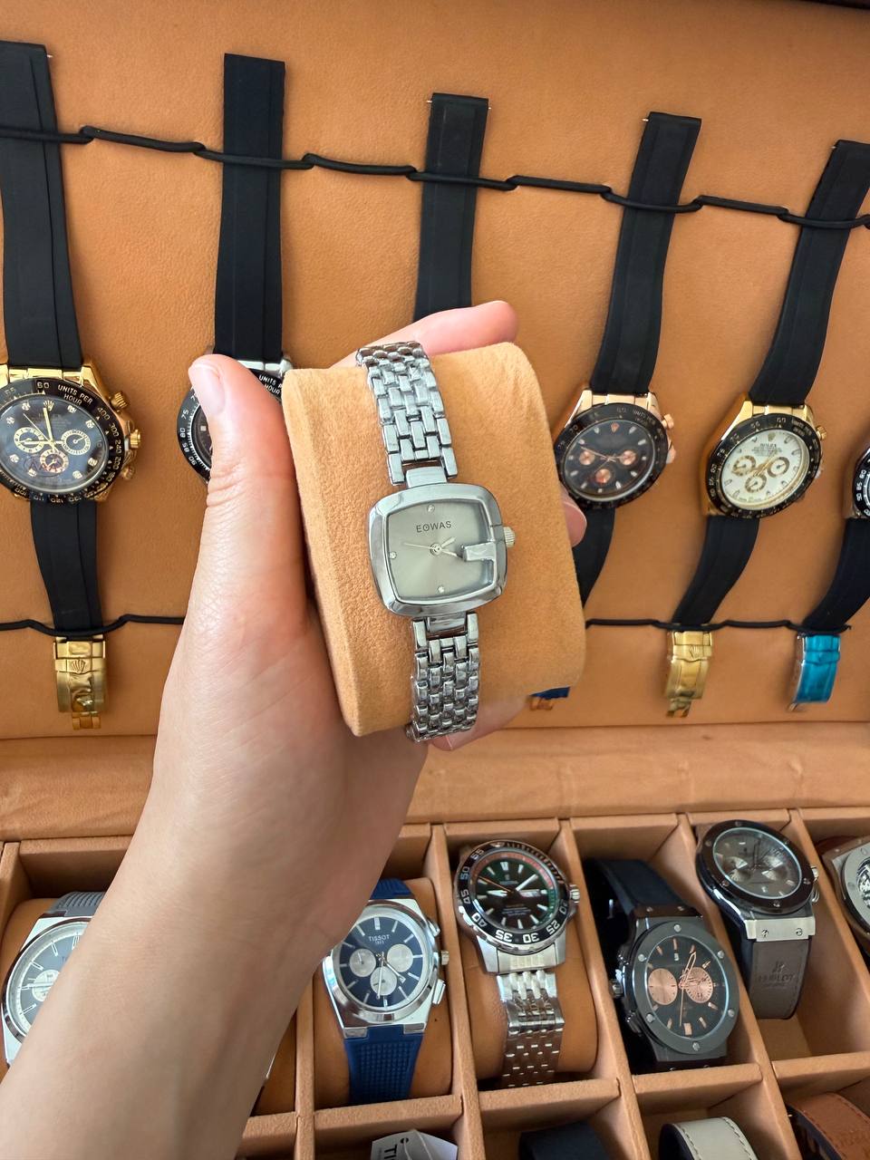 Montre EOWAS Élégance Carrée