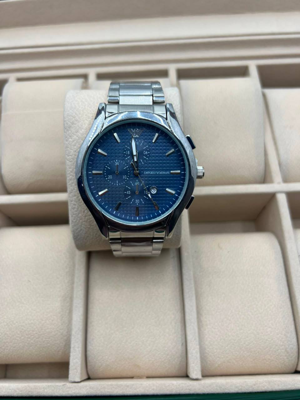 Montre Emporio Armani Chronographe Dateur
