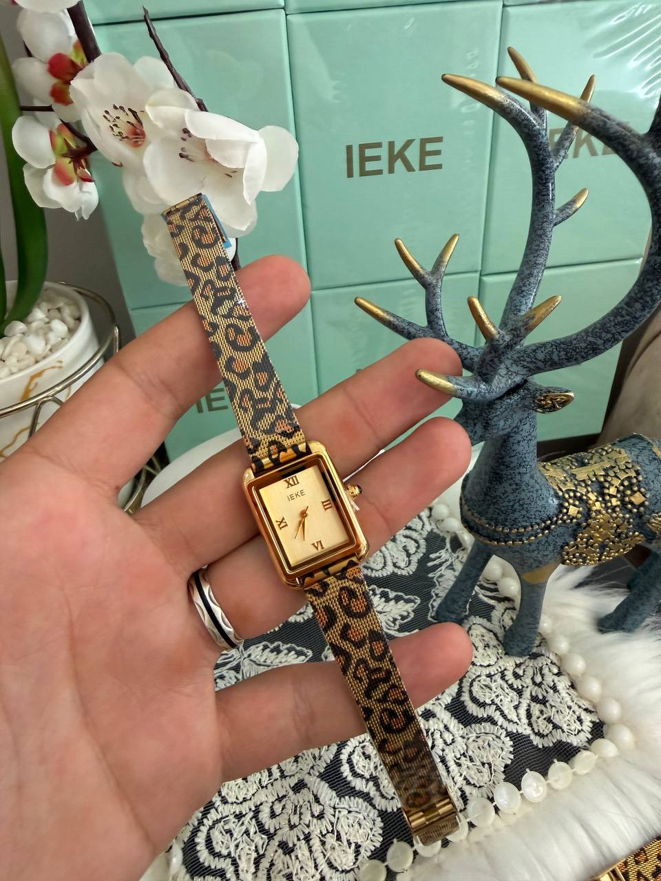 Montre IEKE Léopard Élegance 3